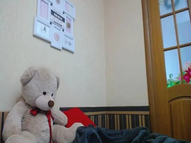 Live sex webcam photo for HISOKAMORROW_ #272967102