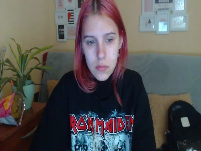 Live sex webcam photo for HISOKAMORROW_ #273367543