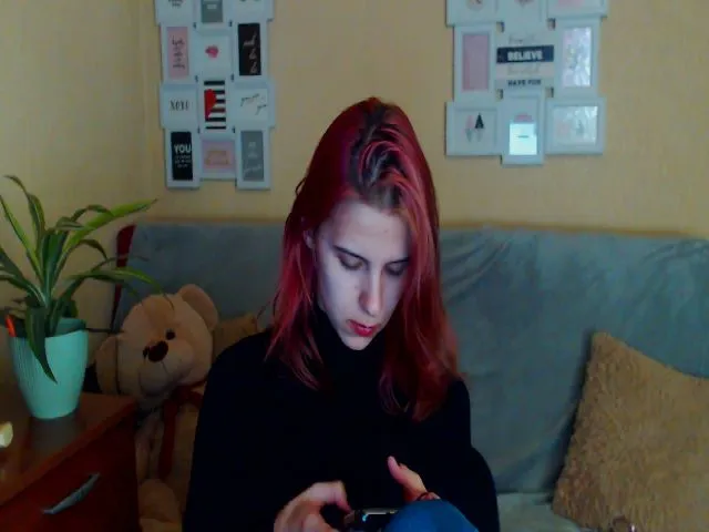 Live sex webcam photo for HISOKAMORROW_ #273414417