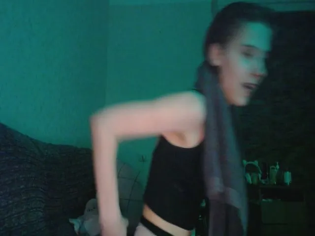 Live sex webcam photo for HISOKAMORROW_ #273565444