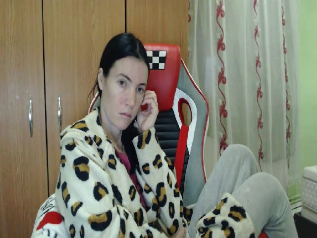 Live sex webcam photo for HOT_JULLYXXX #271907265