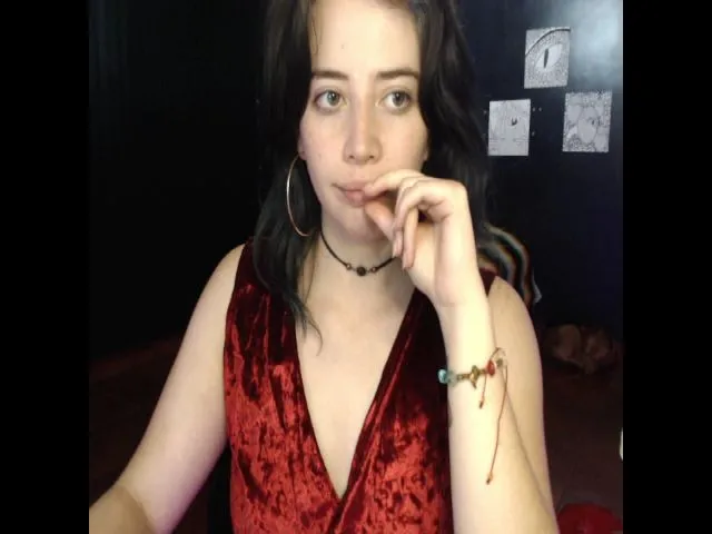 Live sex webcam photo for HValhalla420 #273882808