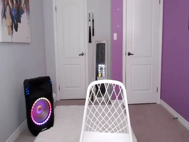 Live sex webcam photo for HaileeCameron #273609258