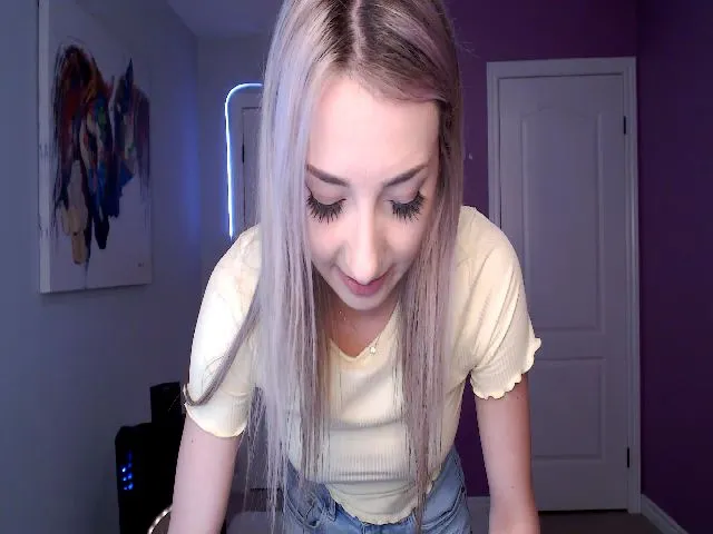 Live sex webcam photo for HaileeCameron #274254525
