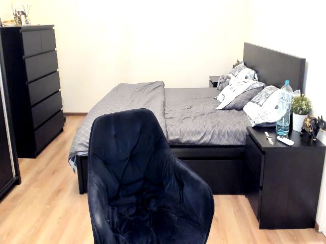 Live sex webcam photo for Hailey_Honeyy #273754719