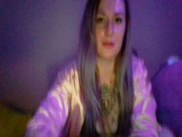 Live sex webcam photo for Haileygold22 #274290381