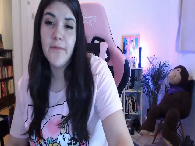 Live sex webcam photo for HairyPony #272847651