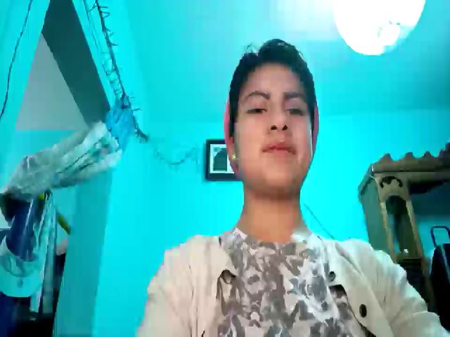 Live sex webcam photo for Hairy_Young1 #271928595