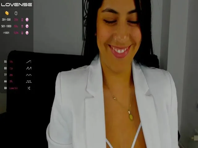 Live sex webcam photo for HaleyAdamm #271722326
