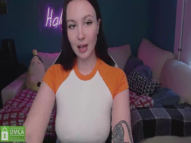 Live sex webcam photo for HaleyCrush #273117160