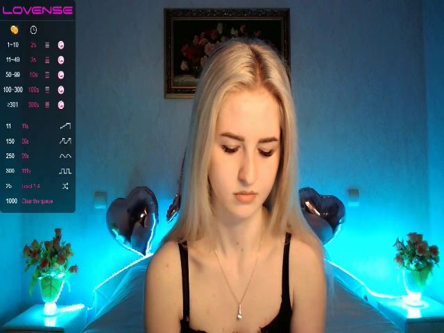 Live sex webcam photo for Hanna_Di #272377345