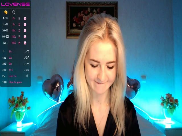 Live sex webcam photo for Hanna_Di #272380736