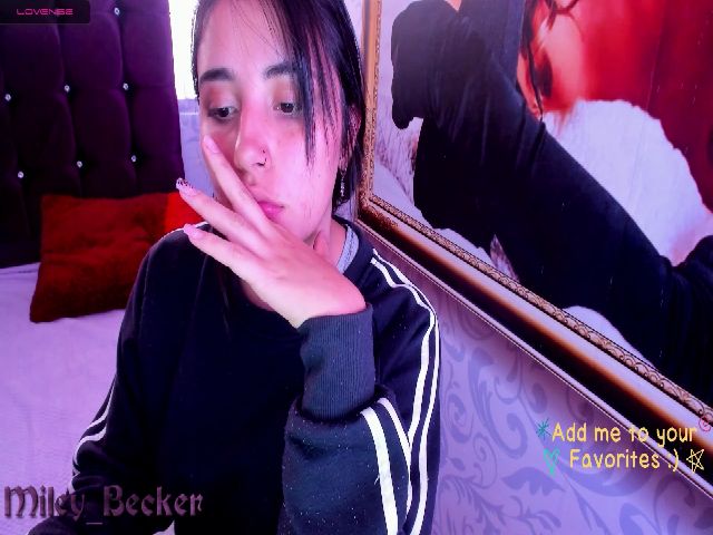 Live sex webcam photo for Hanna_becker #272241808