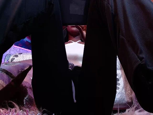 Live sex webcam photo for Hannabanks #272568684