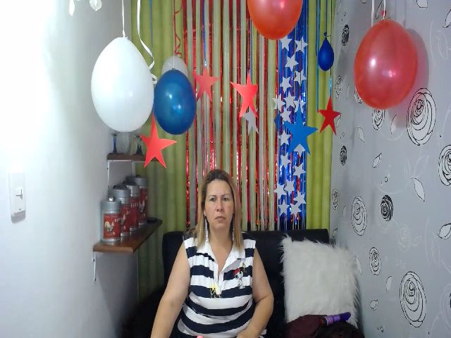 Live sex webcam photo for Hannamilfbbw #273945710