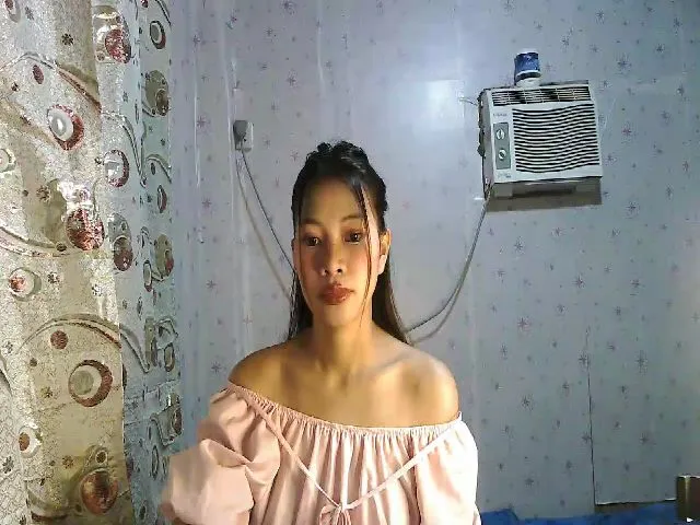 Live sex webcam photo for Hannapinay #272349301