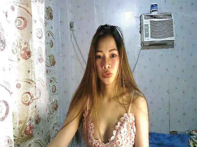 Live sex webcam photo for Hannapinay #272378281