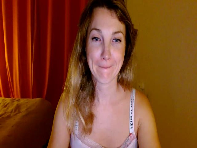 Live sex webcam photo for HappyAlise #271767602