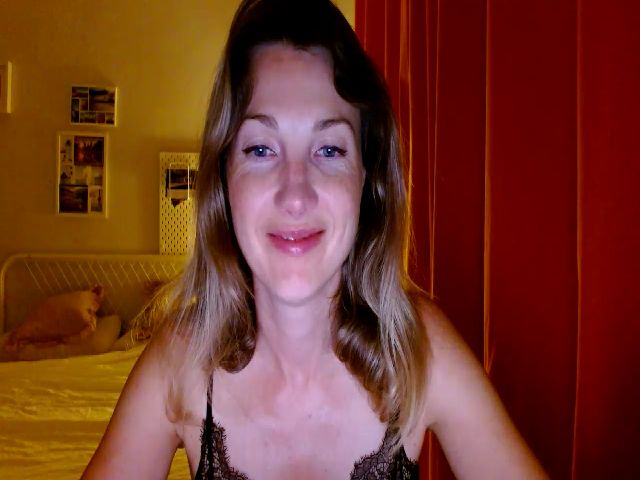 Live sex webcam photo for HappyAlise #273488304