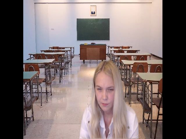 Live sex webcam photo for HappyAnna #273344392