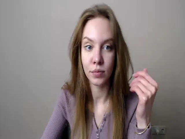 Live sex webcam photo for HappySecret_ #272072256