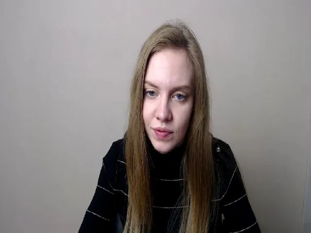 Live sex webcam photo for HappySecret_ #272125739