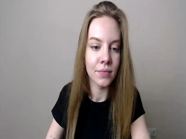 Live sex webcam photo for HappySecret_ #272151654