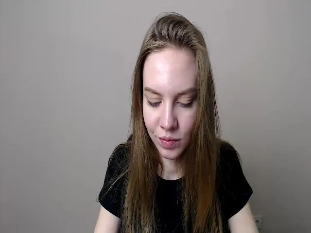 Live sex webcam photo for HappySecret_ #272152463