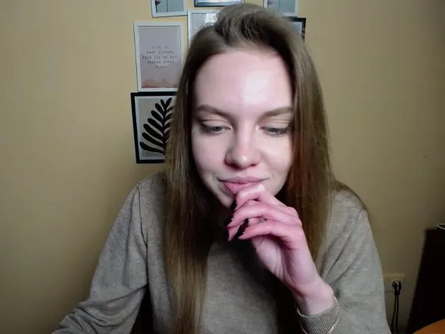 Live sex webcam photo for HappySecret_ #272454243