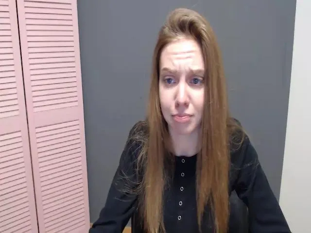 Live sex webcam photo for HappySecret_ #272490784