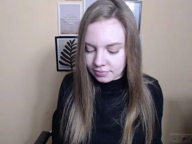 Live sex webcam photo for HappySecret_ #272699484