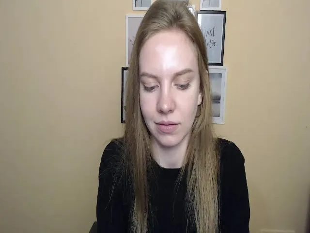 Live sex webcam photo for HappySecret_ #273019022