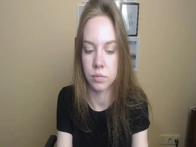 Live sex webcam photo for HappySecret_ #273120896