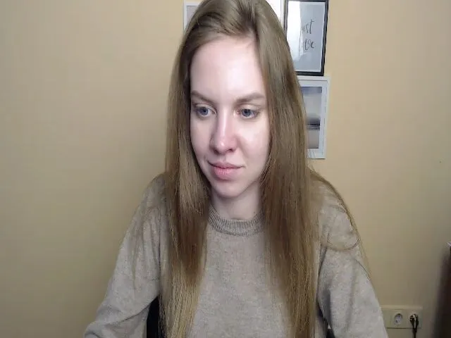 Live sex webcam photo for HappySecret_ #273143183