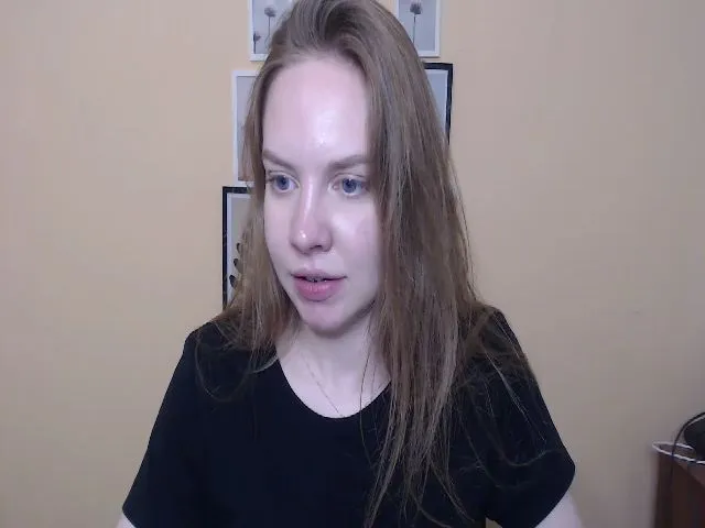 Live sex webcam photo for HappySecret_ #273700230