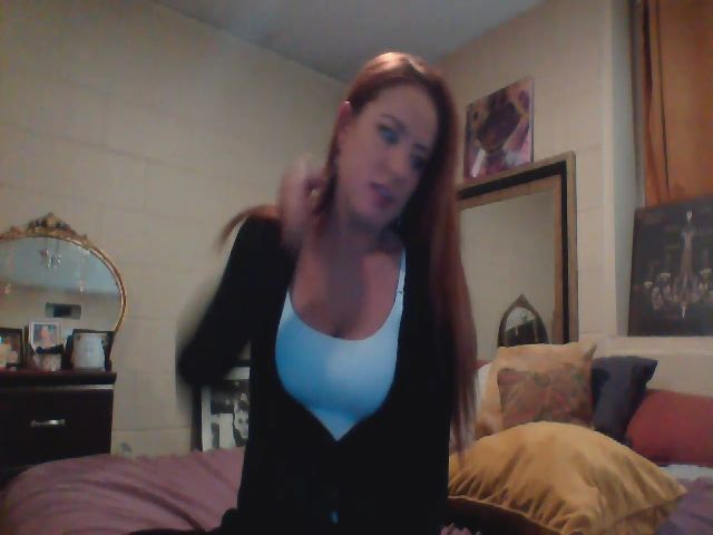 Live sex webcam photo for HarScar #272031127