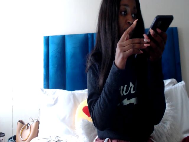 Live sex webcam photo for Hardnipples89 #271721004