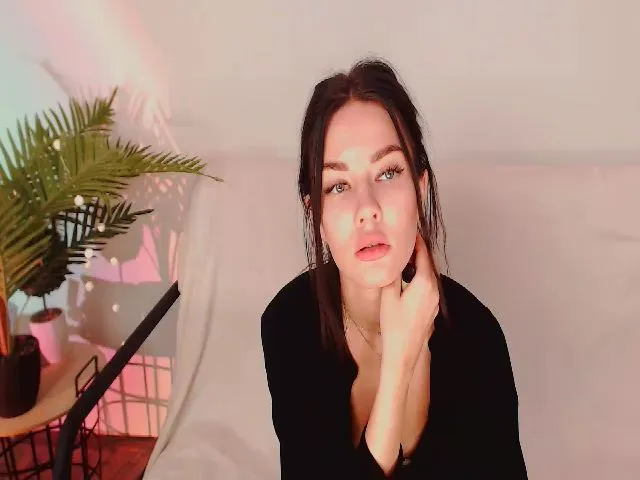 Live sex webcam photo for HarleyQX #272090274