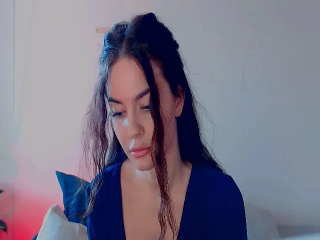 Live sex webcam photo for HarleyQX #272776136