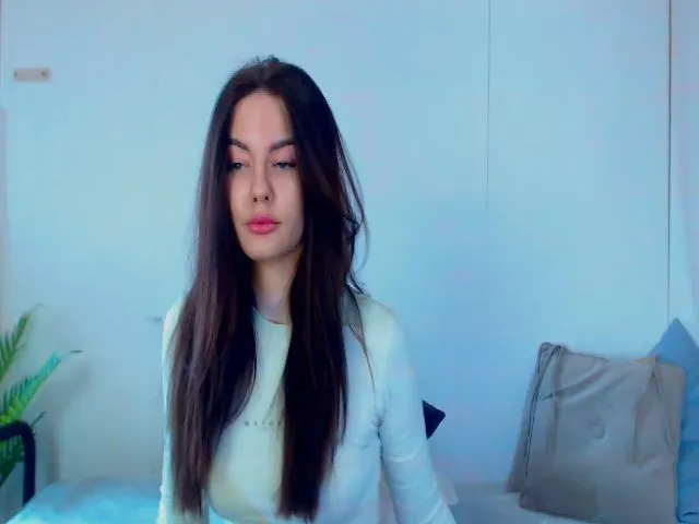 Live sex webcam photo for HarleyQX #273001783