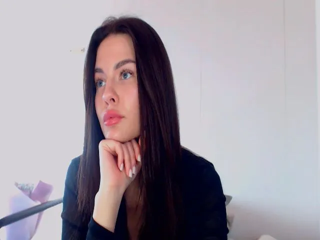 Live sex webcam photo for HarleyQX #273359097