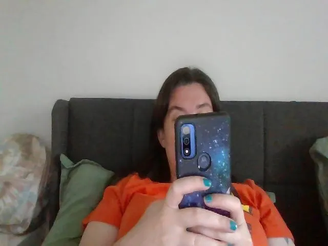 Live sex webcam photo for HarleyStar82 #273636958