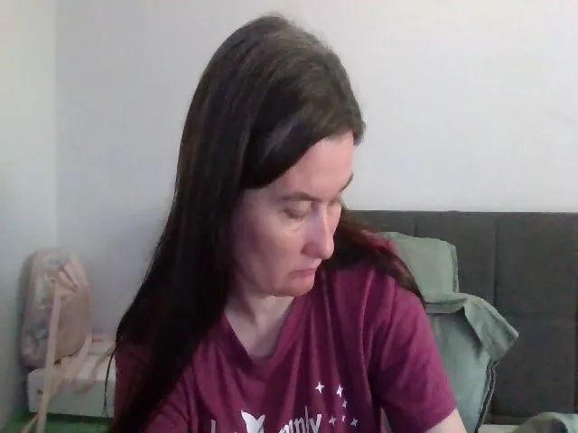 Live sex webcam photo for HarleyStar82 #273732976