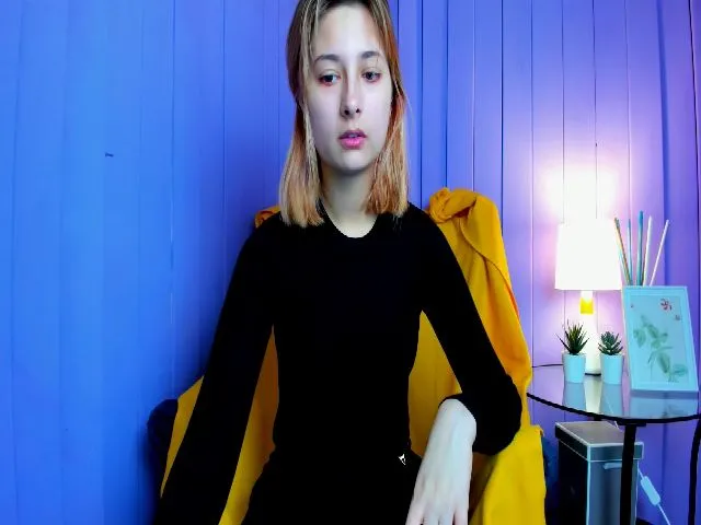 Live sex webcam photo for Harperallgood #272198573