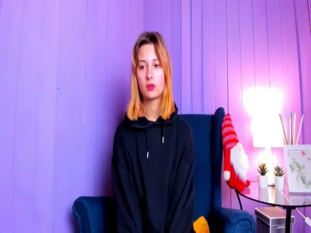 Live sex webcam photo for Harperallgood #272211829