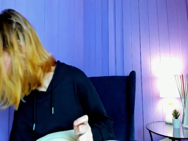 Live sex webcam photo for Harperallgood #272571281