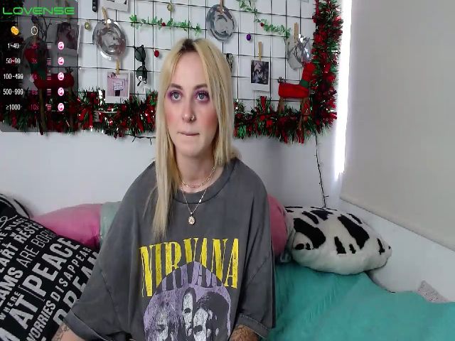 Live sex webcam photo for Hasley_ #271736359