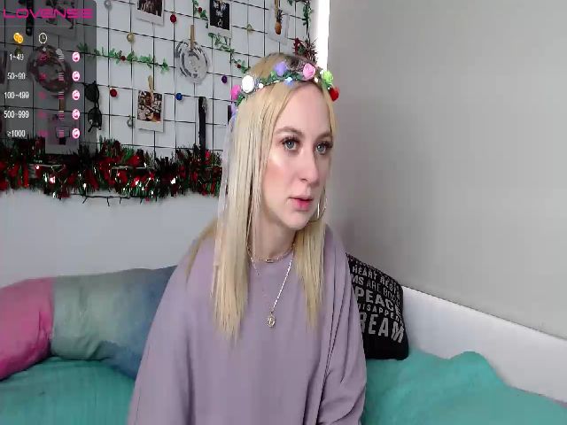 Live sex webcam photo for Hasley_ #271815983