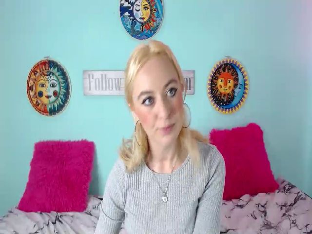 Live sex webcam photo for Hasley_ #274179180