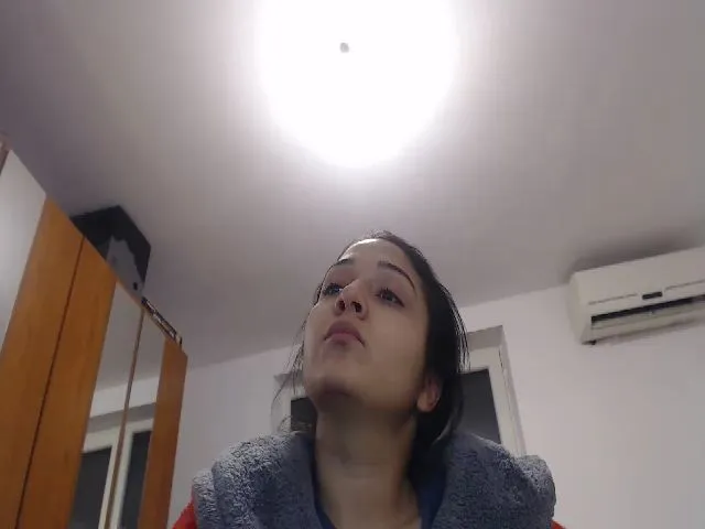 Live sex webcam photo for HateBrasxxx #271984954